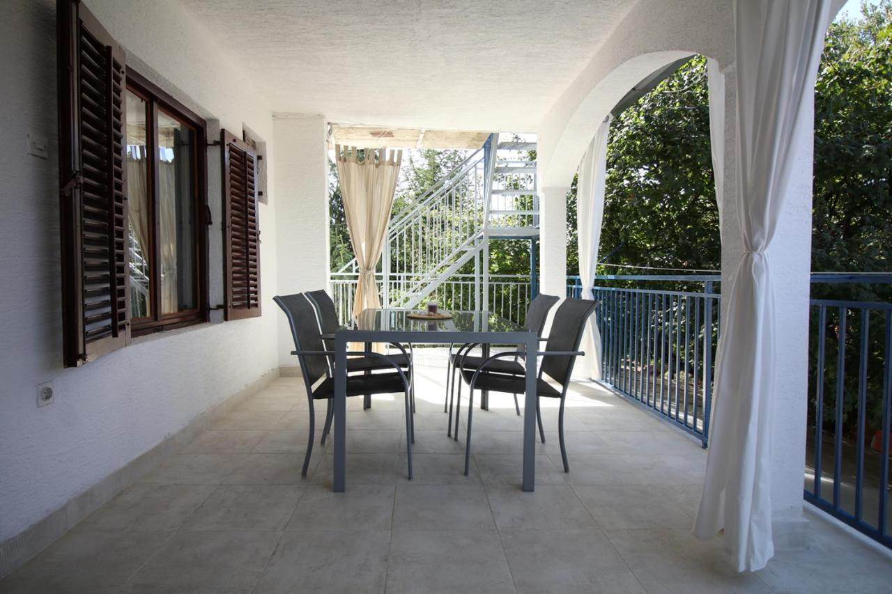 Apartmani Niessner Малинска Экстерьер фото