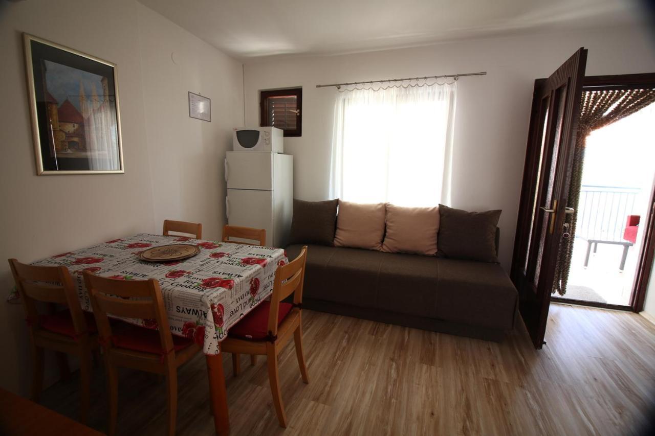 Apartmani Niessner Малинска Экстерьер фото