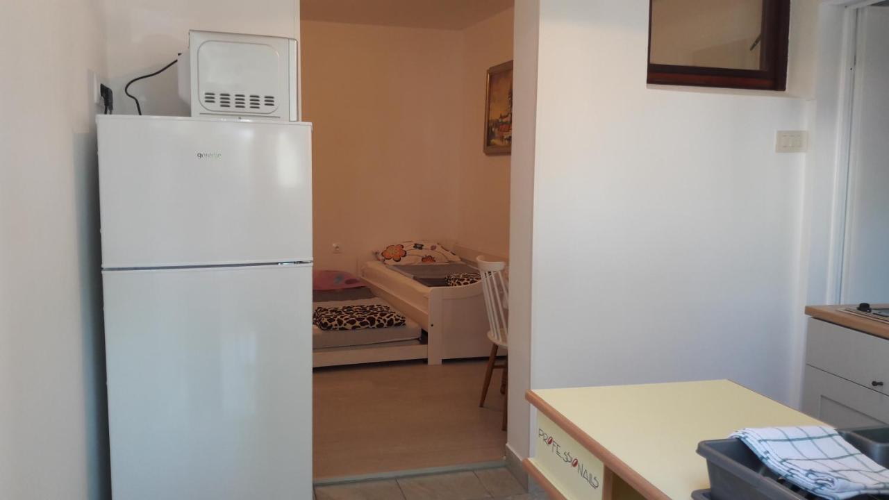 Apartmani Niessner Малинска Экстерьер фото