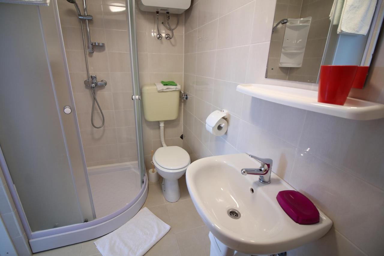 Apartmani Niessner Малинска Экстерьер фото