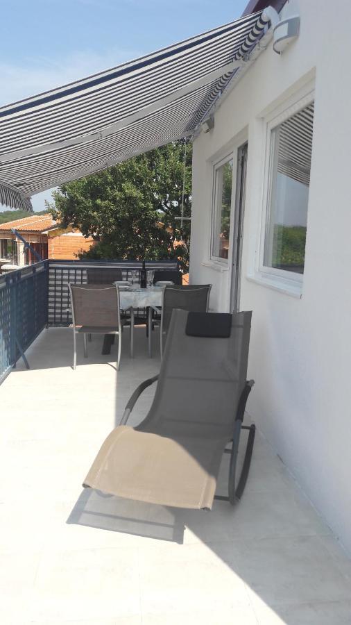 Apartmani Niessner Малинска Экстерьер фото