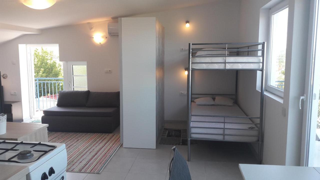 Apartmani Niessner Малинска Экстерьер фото